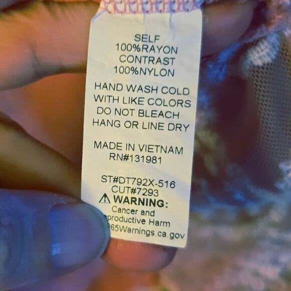 Naif crepe and lace pink blouse size 2x - Picture 6 of 6